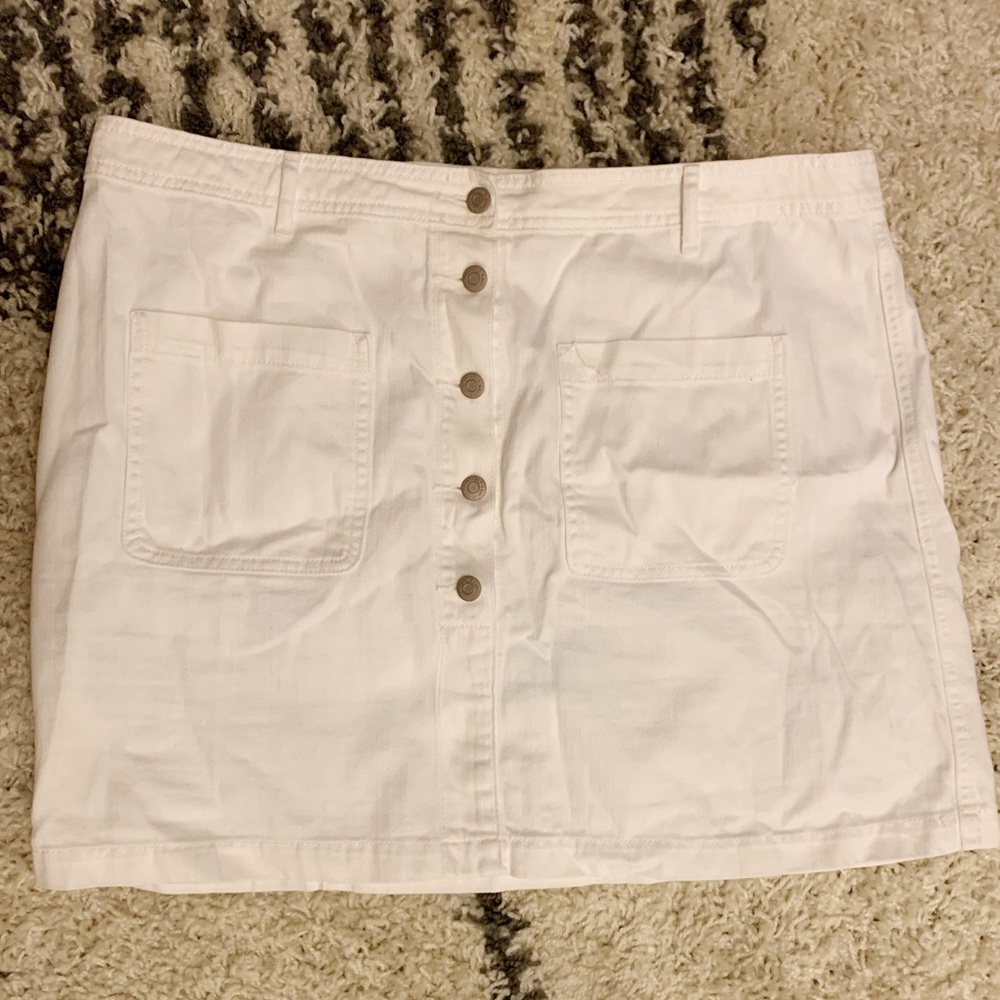 White denim a line button up mini skirt